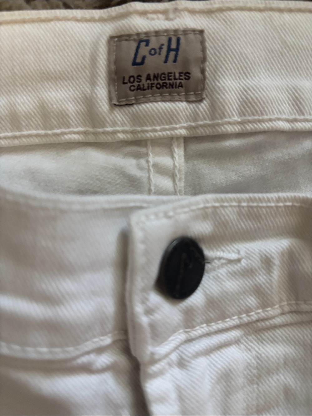 Citizens Of Humanity White Amber Medium Rise Boot cut Jeans with Subtle Hardware - Picture 3 of 10